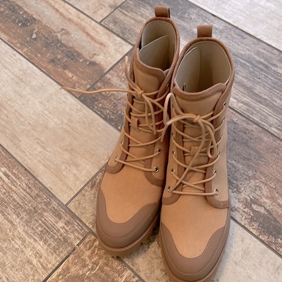 HP🎉NWT🛍J Crew Canvas Boots - Picture 6 of 11